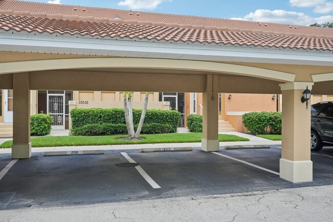 Building Photo - 13010 Amberley Ct