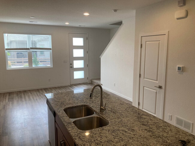 Building Photo - 7870 Horsebrush Ln