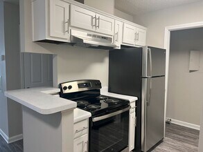 Building Photo - 3714 West Ave