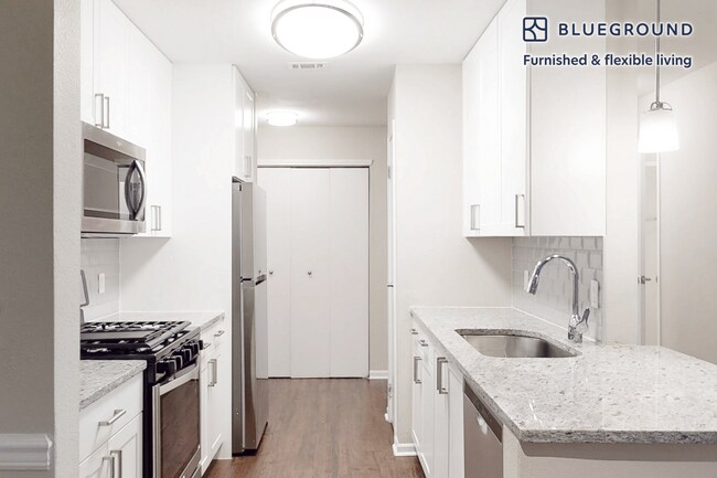 Foto del edificio - 100 Court N Dr