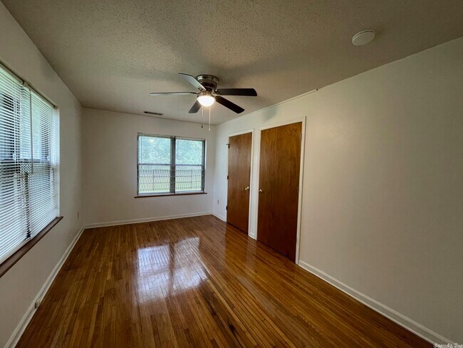 Foto del edificio - 4512 W 29th St