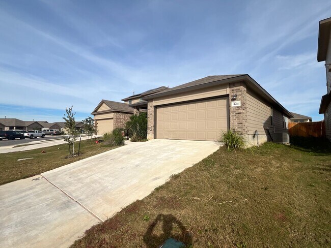 Building Photo - 324 Middle Green Loop, Floresville, TX. 78114