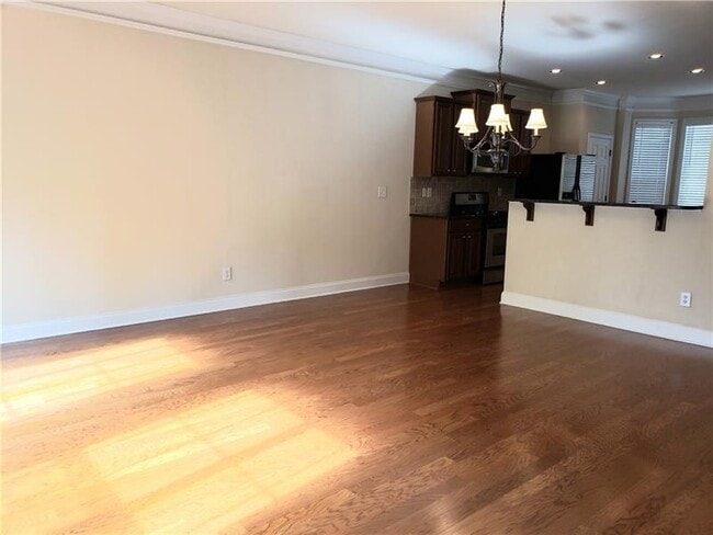 Building Photo - 5201 Wellsley Bend