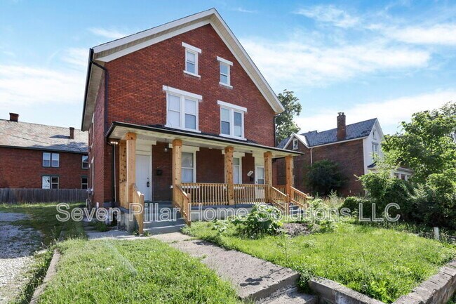 Building Photo - 1544 Granville St
