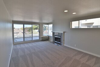 Building Photo - 4557 45th Ave SW