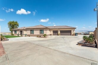 Building Photo - 2070 Araby Rd