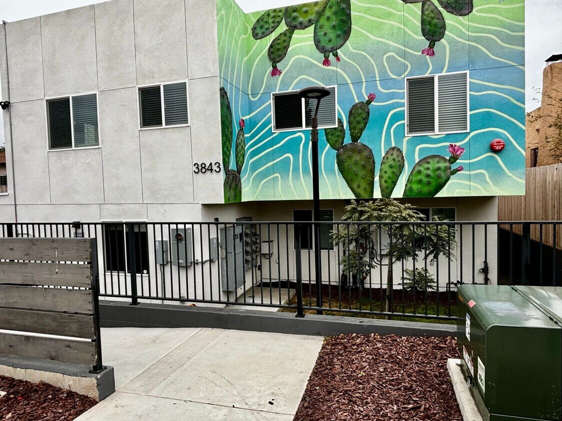 Foto principal - Newly Renovated 1 Bed/1 Bath