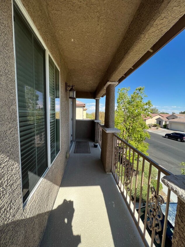 Foto principal - ABSOLUTELY AMAZING! Large 4 bedroom 2 stor...
