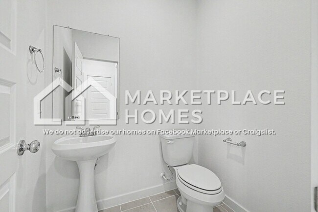 Building Photo - 415 Bertney Dr