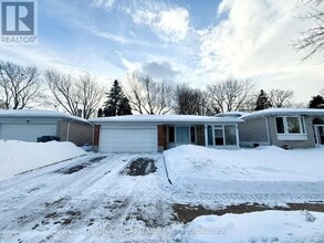 Building Photo - 38 Deepdale Dr