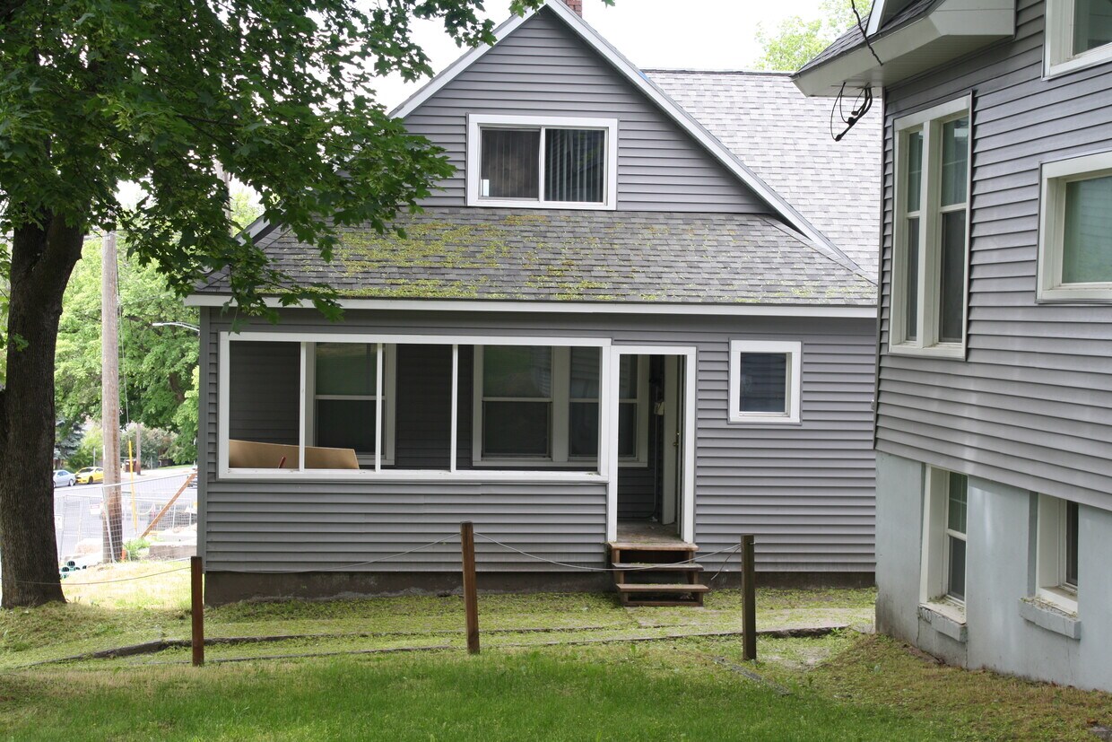 675 NE Opal St, Pullman, WA 99163 Townhouse for Rent in Pullman, WA