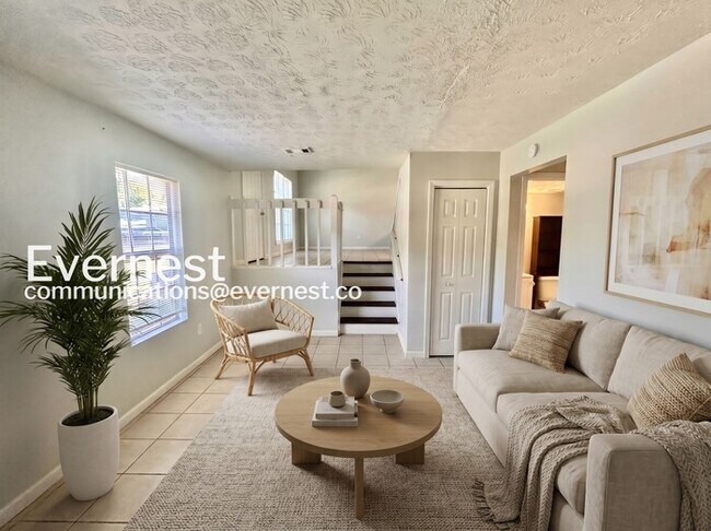 Foto del edificio - 1373 Mill Lake Cir