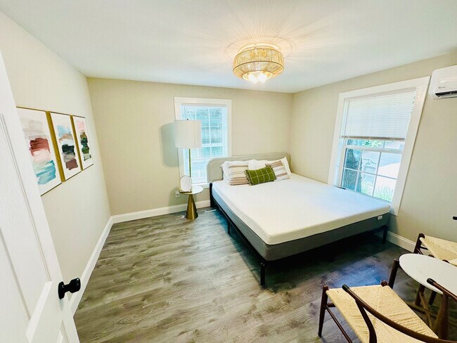 Foto del edificio - 203 McMakin Dr