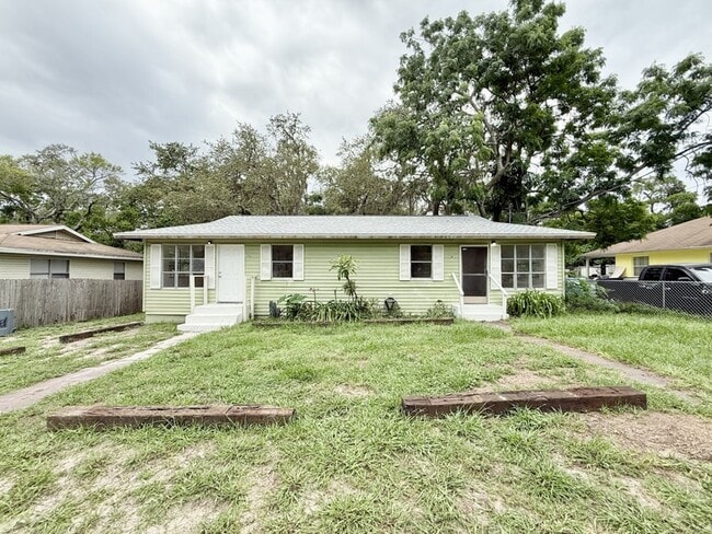 Building Photo - 12011 Wanda Ave
