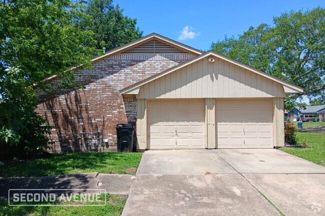 Building Photo - 3503 Westhampton Dr