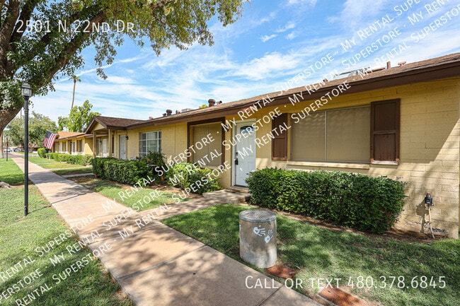 Building Photo - 2501 N 22nd Dr