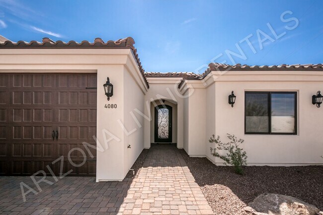 Foto del edificio - FURNISHED POOL HOME
