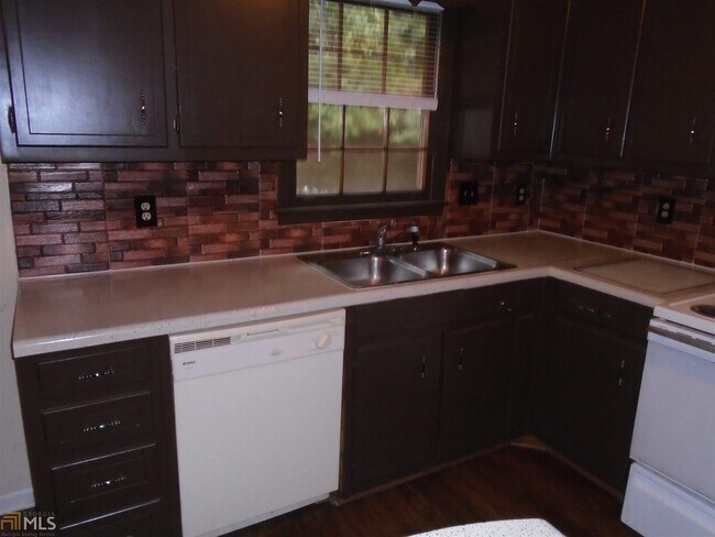 Foto del edificio - 1610 Pirkle Rd