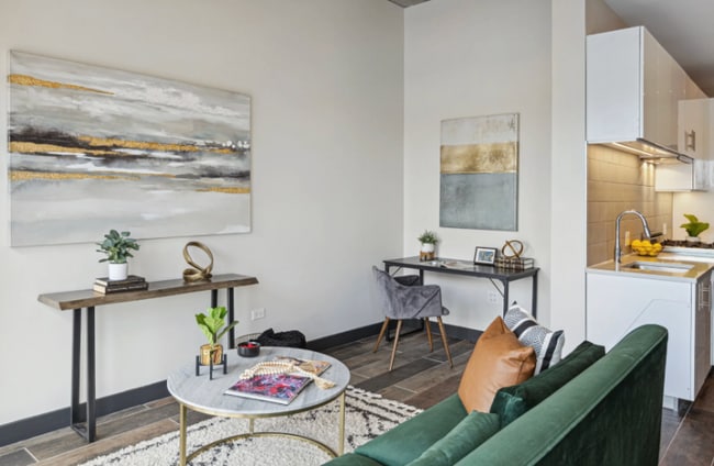 Photo - 152 N Carpenter St Apartment