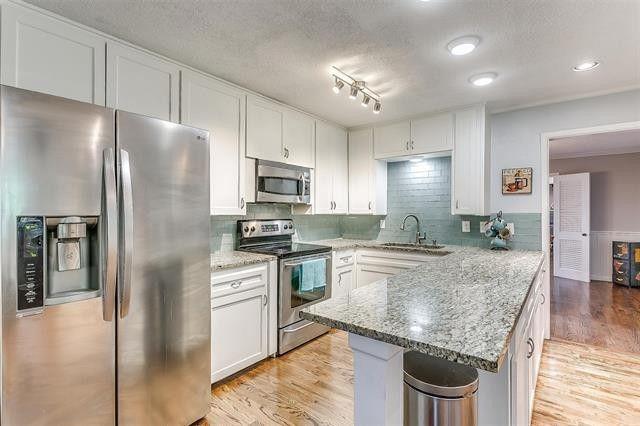 Foto del edificio - 3952 Weyburn Dr