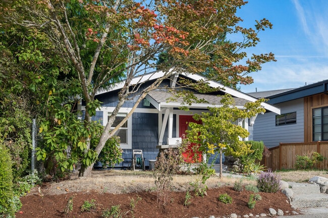 Building Photo - 5228 40th Ave SW