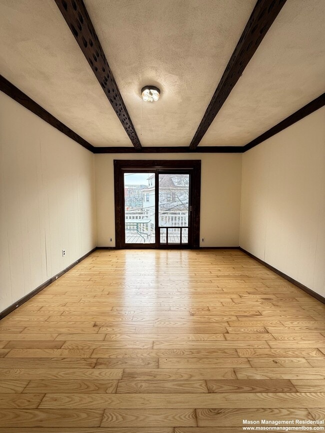 Building Photo - 5 Alcott St