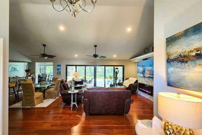 Foto del edificio - 28450 Winthrop Cir