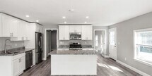 Primary Photo - 89 Beach Street