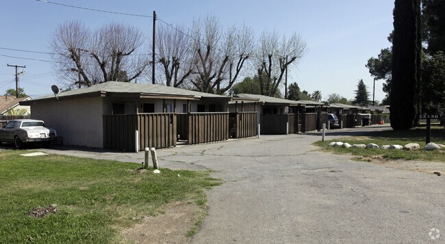 Foto del edificio - Juniper Villa Apartments