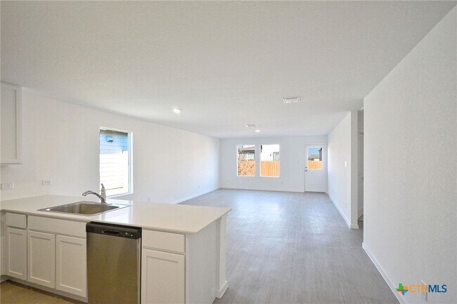 Foto del edificio - 3243 Gingham Pt