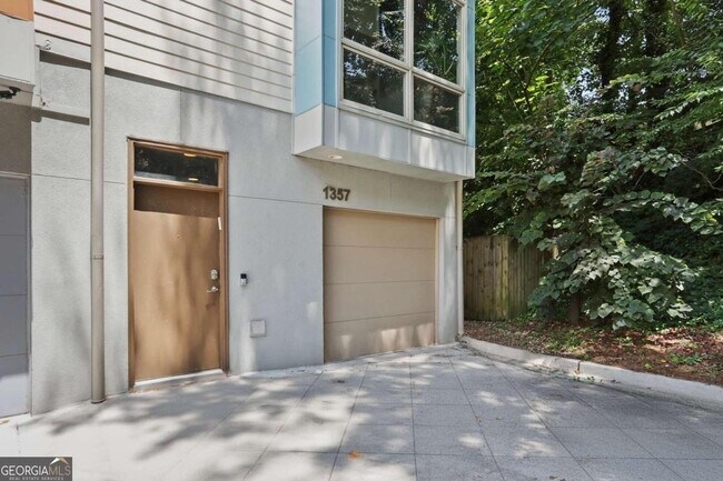 Building Photo - 1357 Stirling Cir NW
