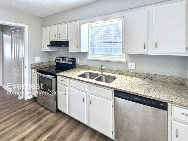 Building Photo - 4280 Valley Grove Dr