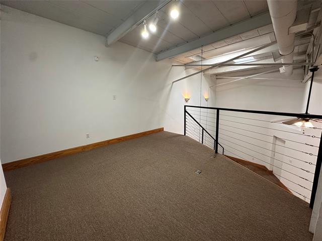 Foto del edificio - 2937 Clover St