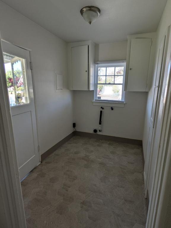 Building Photo - 1046 SW 11th Ave