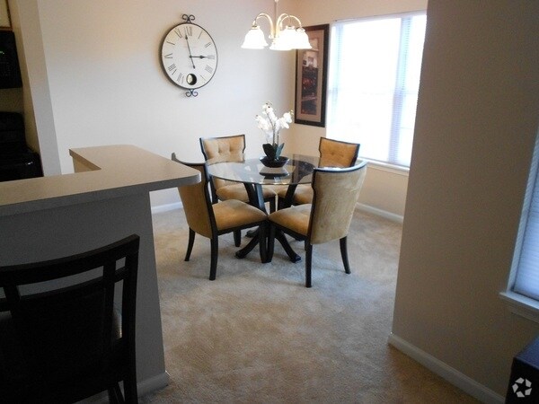 Comedor - Bennington Hills Apartments