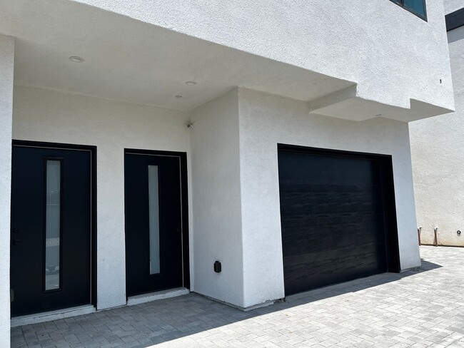 Photo - Lennox Apartment