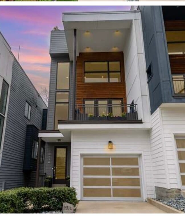 Photo - 1011A Southside Ave Apartments