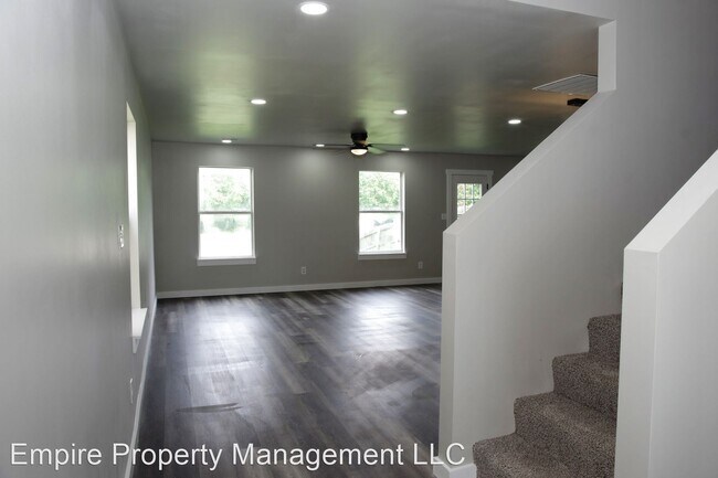 Foto del edificio - 3 br, 2.5 bath House - 111 Jesse Layne Dr.