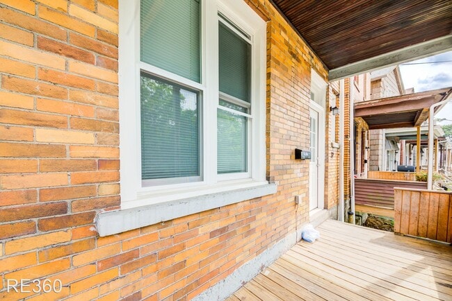 Building Photo - 2 br, 1 bath House - 32 Penelope Mt Washin...
