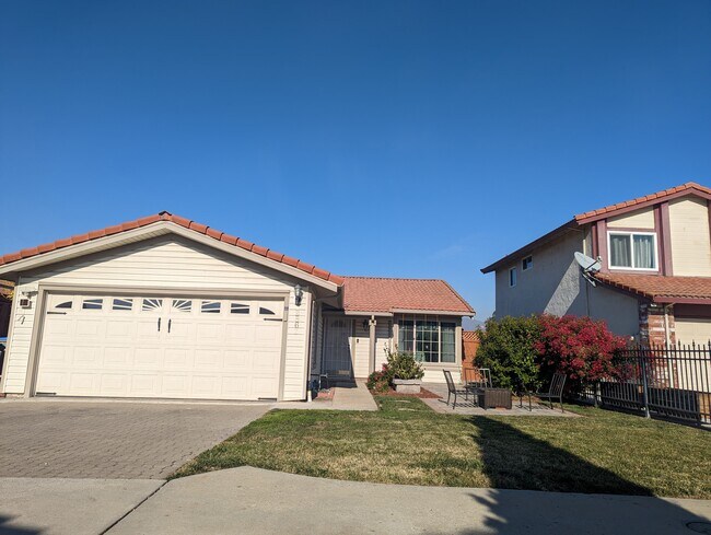 Building Photo - 2863 D'Amico Dr