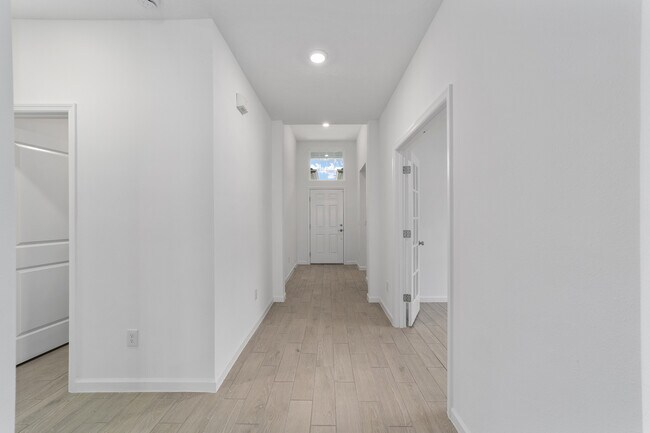 Building Photo - 7488 SW 76th Terrace