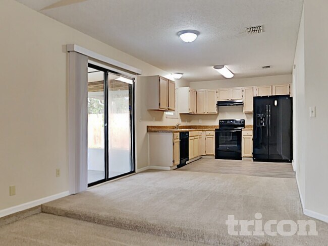 Foto del edificio - 7548 Allspice Cir S