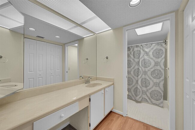 Foto del edificio - 1802 Eleuthera Point