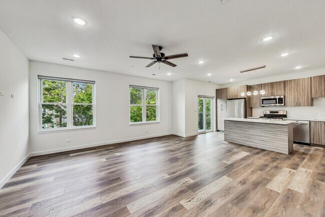 Foto del edificio - 6135 S Kimbark Ave