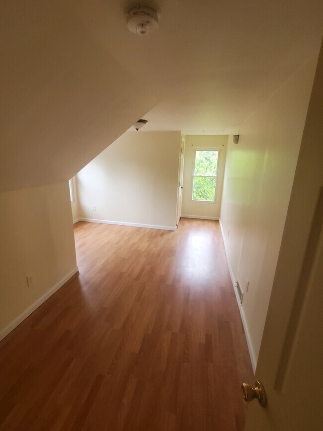 Foto del edificio - 1180 Atwood Ave