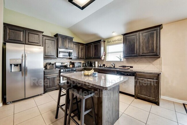 Building Photo - 6936 Canyon Rim Dr
