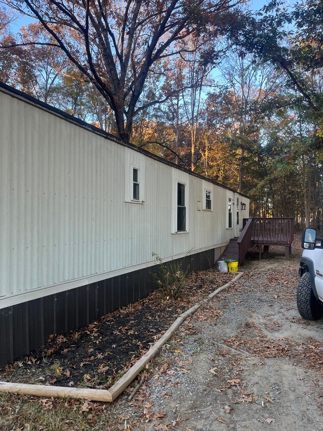 Primary Photo - 4800 Waxhaw Indian Trail Rd