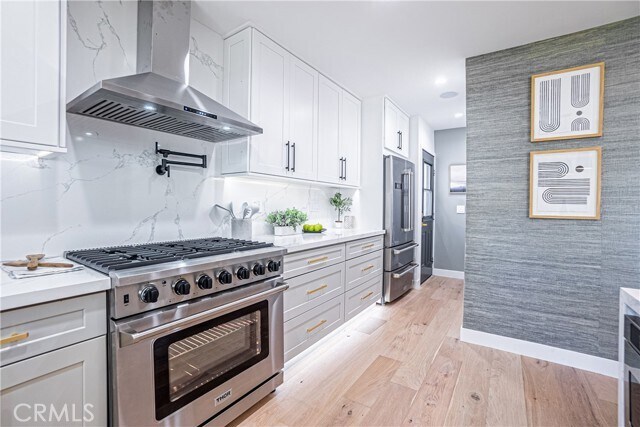 Foto del edificio - 4722 Greenbush Ave