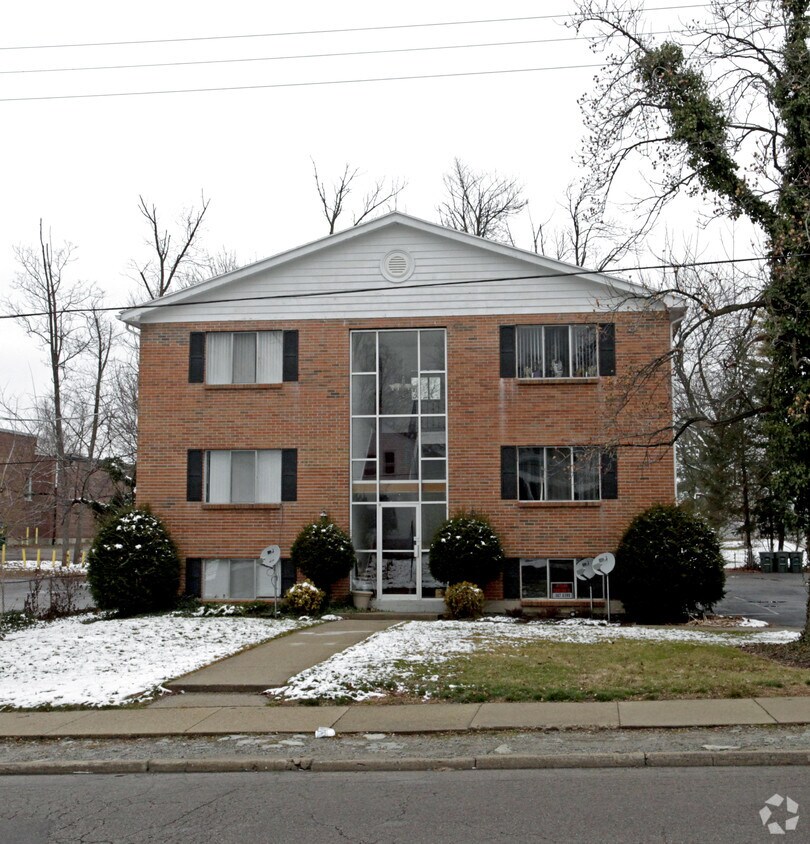 Primary Photo - 1207 W Fairview Ave