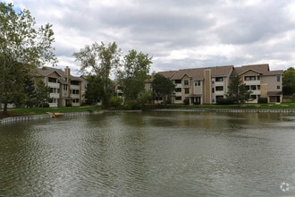 Three Lakes Apartments photo'